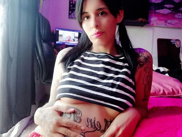 WebCAM of Dark_angel